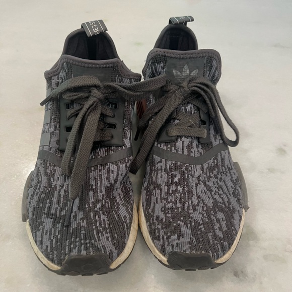 Adidas NMD_R1 Heather Grey with Pink - Picture 3 of 6